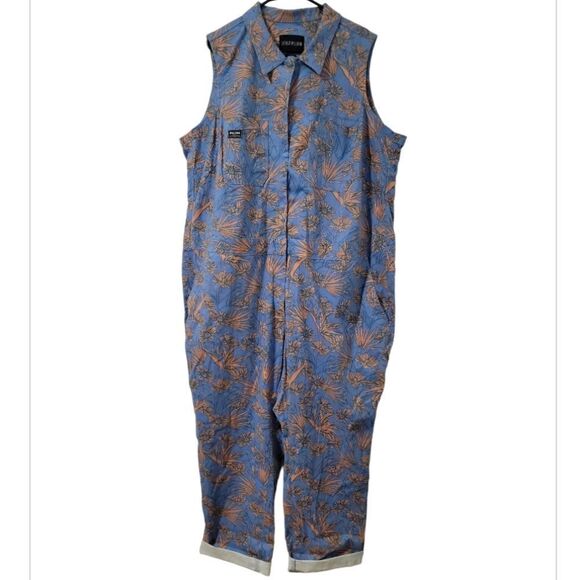 The Essential Sleeveless Coverall - Picture 5 of 9